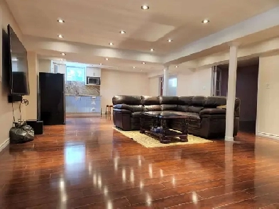 Bright 2-Bedroom Basement | Separate Entrance   Parking