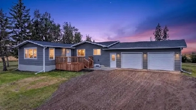 •BEAUTIFUL FULLY RENOVATED ACREAGE  •2200 SQ. FT. • 4 BDRMS