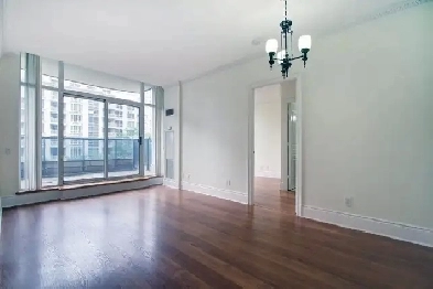 Spacious & Bright 2 Bed, 2 Bath Condo for rent in North York