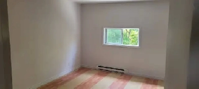 ELLIOT LAKE: End unit townhouse for rent