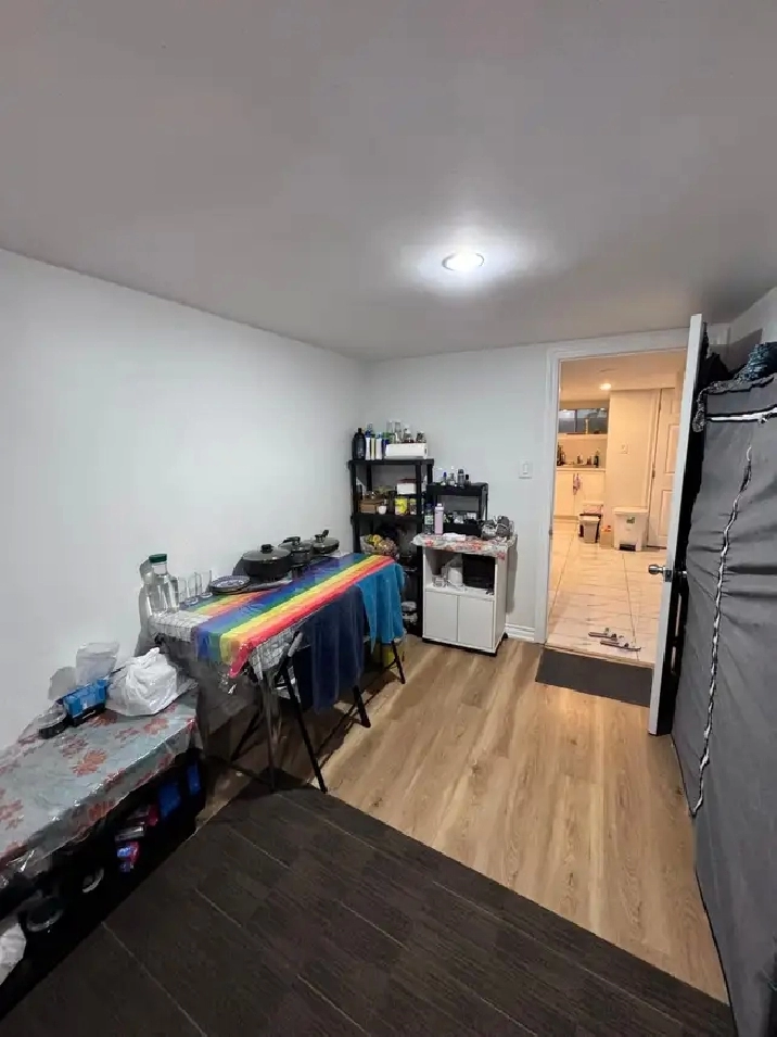 Room Rent -Kingstone-McCowan-Eglinton Intersection-$750