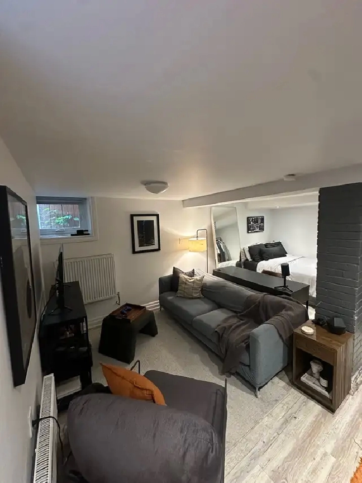 One Bdrm Spadina and DuPont