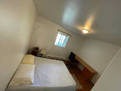 Grande chambre à louer