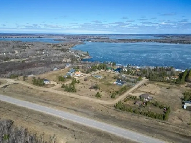 Excellent opportunity to acquire a prime vacant lot in Alexander