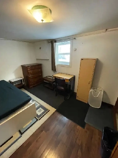 Room For Rent In Newmarket close to hospital