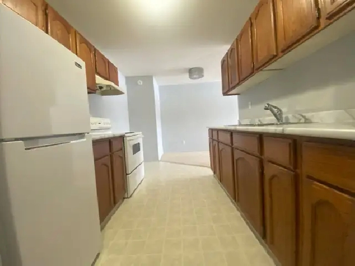Unfurnished 2 Bed, 1 Bath Apartment