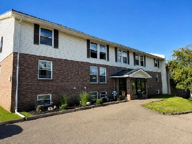 LARGE 1 Bedroom Apartment - 8 Elm Street