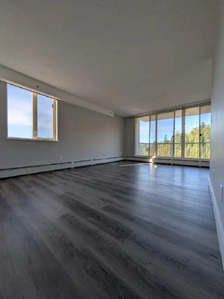 Unfurnished 2 Bed, 1 Bath Apartment