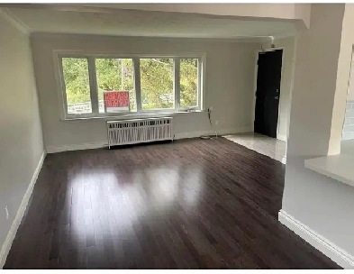 RENOVATED 2- bedroom apartment, 900 SQ FT, RIVERSIDE DR, SWANSEA