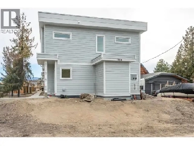 BRAND NEW HALF DUPLEX - SUMMERLAND, BC