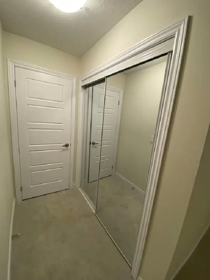 1 Private Room for Rent