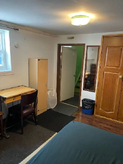 Room For Rent In Newmarket Close to Hospital Boys Only