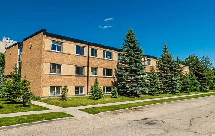 Spacious 1 Bedroom Suite in North Kildonan