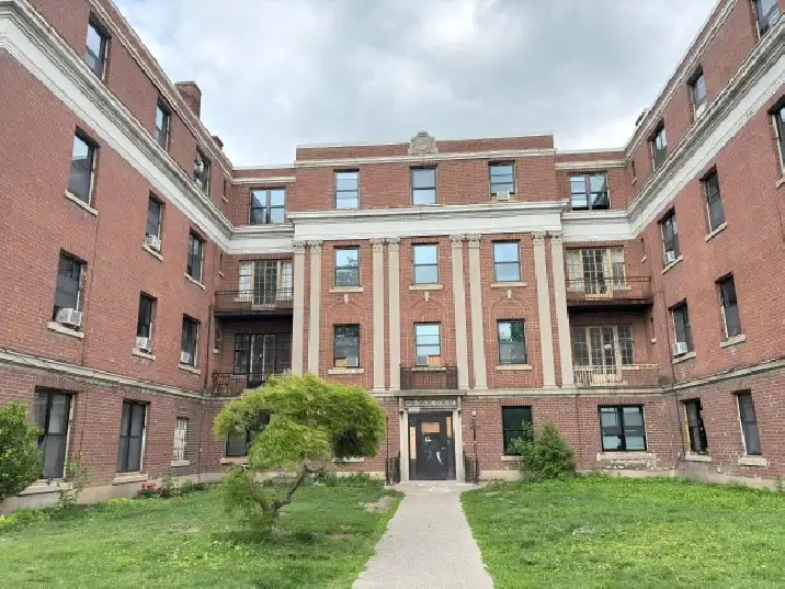 APARTMENT FOR RENT