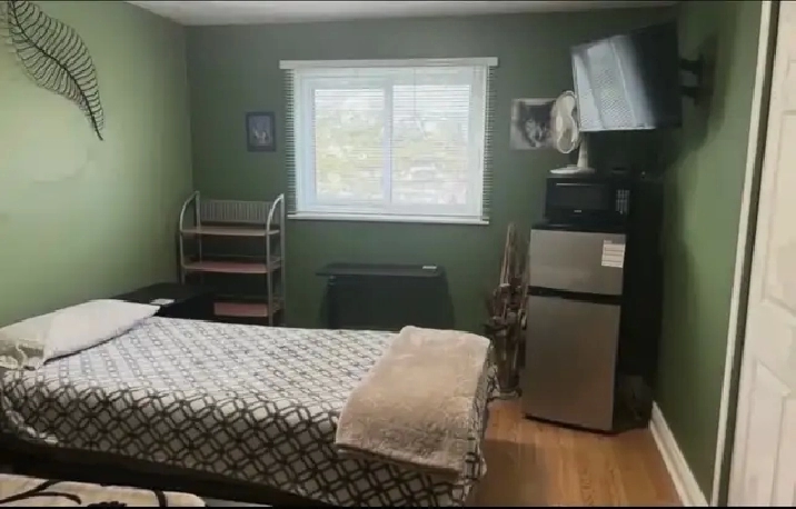 Room Available 5 Mins To Darlington OPG Plant