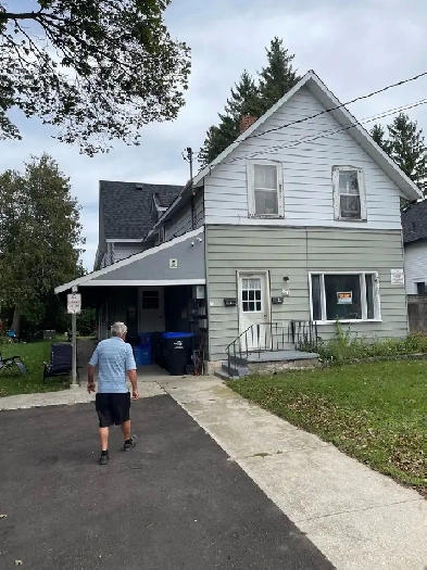 2 bedroom apartment in Collingwood
