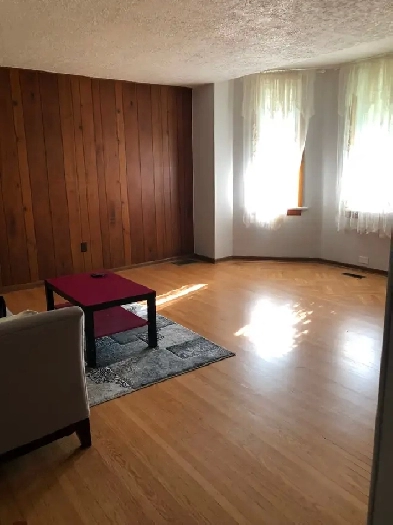 Apartment for RENT – First Floor in a Duplex
