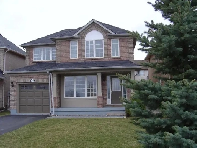 Detached house with 4 bedrm 4 baths 4 parking in Oakville