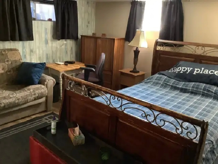 Bachelor à louer à Longueuil