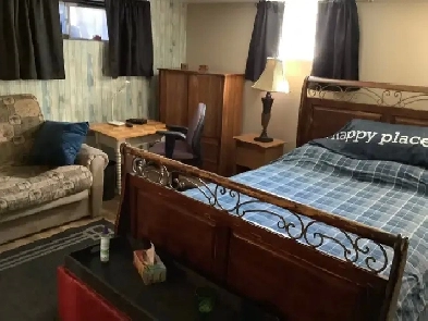 Bachelor à louer à Longueuil