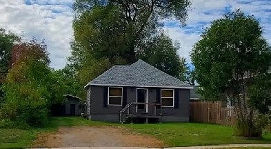 553 Lake Street - Cute One Bedroom Home