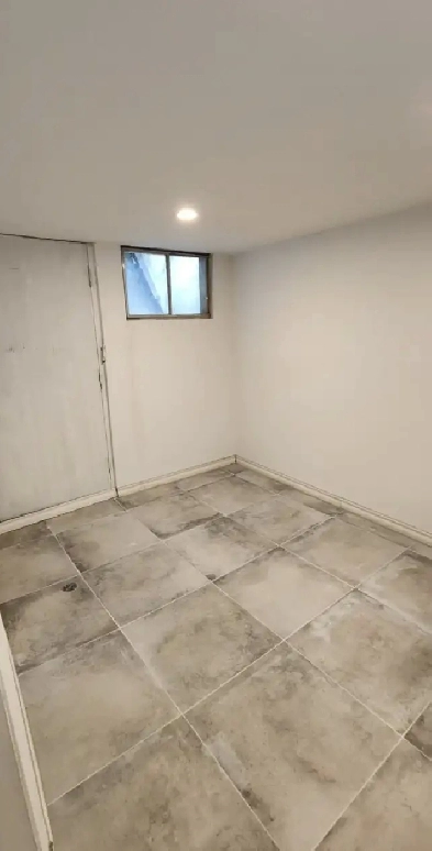 Basement private room available