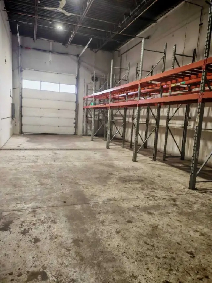 WAREHOUSE / BUSINESS STORAGE FOR LEASE – WEST EDMONTON