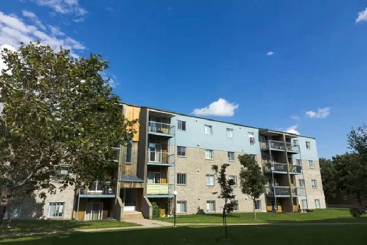 4 1/2 Charlesbourg Place Gros Pin libre ou décembre