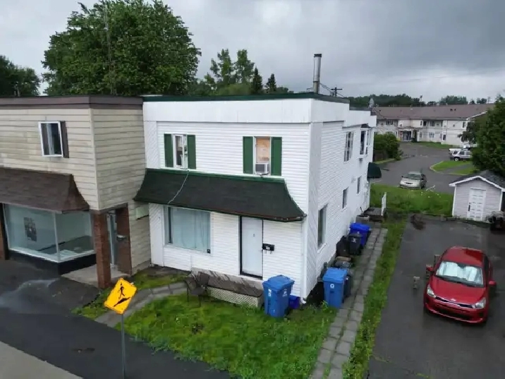 4½ à Louer/ 2 bed 1 bath for rent October 1st dishwasher incl