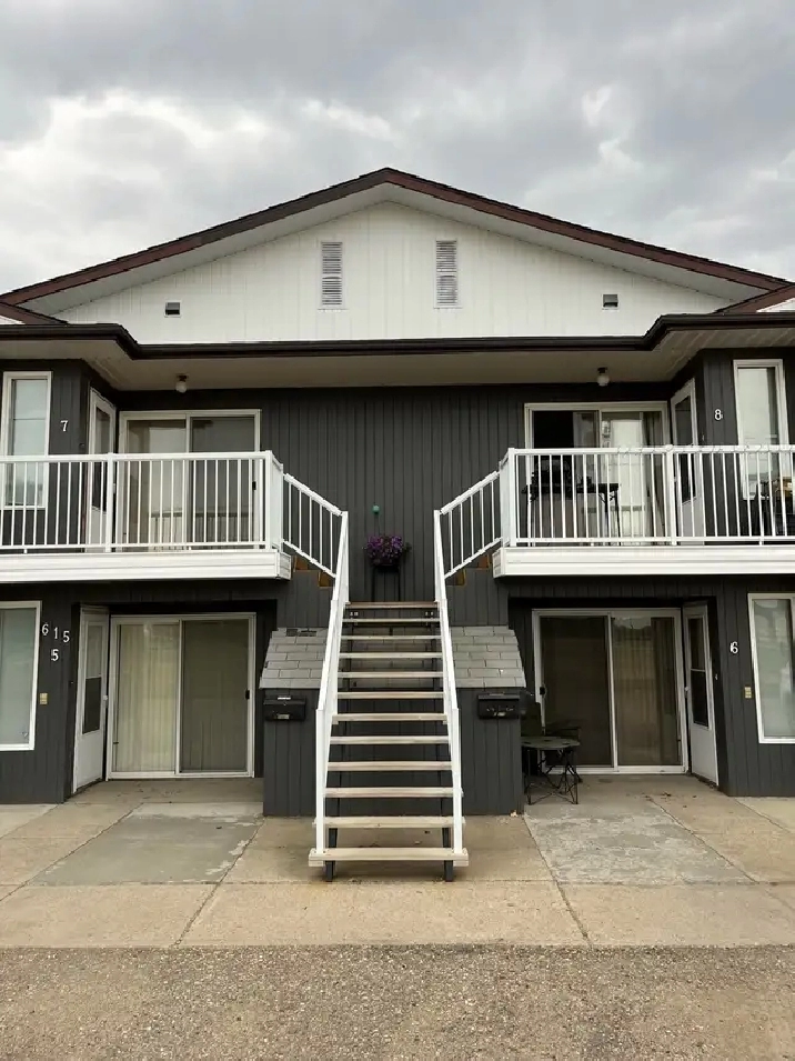 Apartment/ Condo For Rent