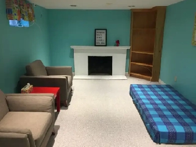 Extra-Large Private Room for Rent
