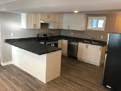 PREMIUM LEGAL UNIT IN DONEVAN - MOVE-IN READY!