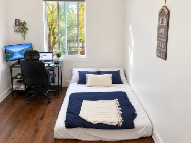 Room for Rent – Women Only – Plamondon Metro – $600