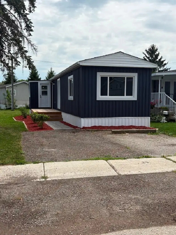 Completely Renovated Mobile Home in Thorndale For Sale!