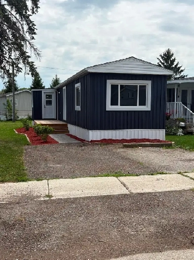 Completely Renovated Mobile Home in Thorndale For Sale!