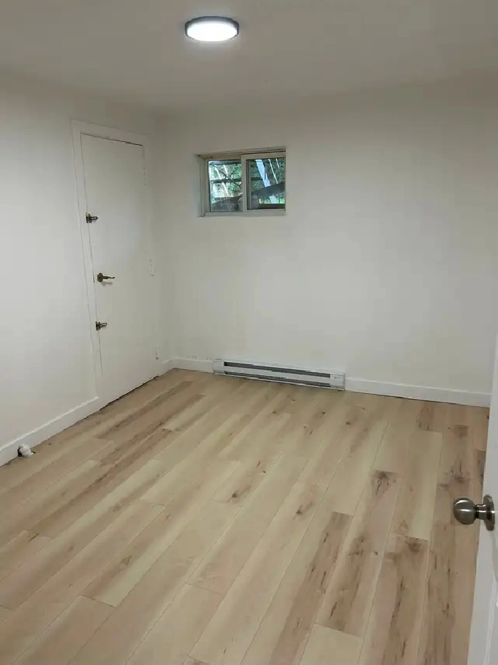Beau 4 1/2 rénové, eau chaude incluse secteur tranquille