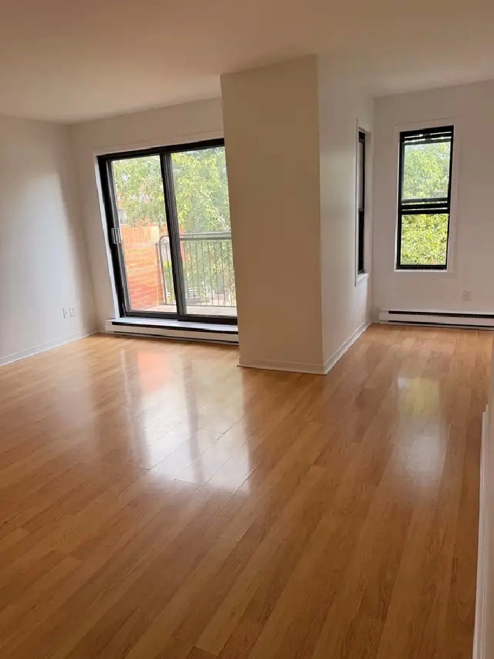 4 ½ à louer à Anjou secteur tranquille - 1380$