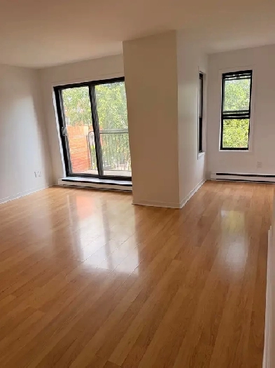 4 ½ à louer à Anjou secteur tranquille - 1380$
