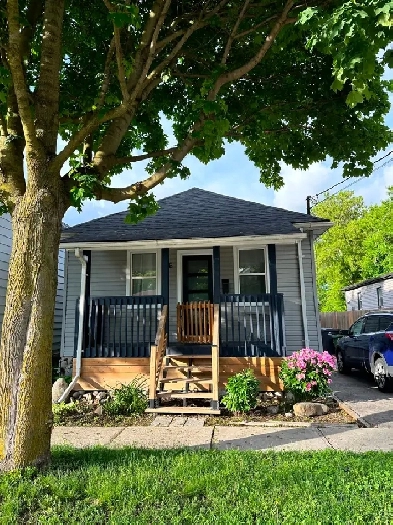 Charming 1 1 Bed Home in The Ward – $2,900/mo – Avail. Oct 1