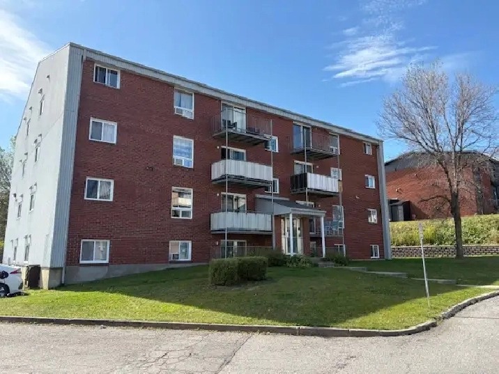 Ancienne-Lorette 3½ Accessible, 975$/mois. Tout inclus. Décembre