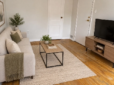 2 Bdrms   Living Rm - Corso Italia  Nov 1st