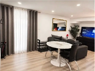 FURNISHED PRIVATE APARTMENT PARKING UTILITIES, NORHTH YORK