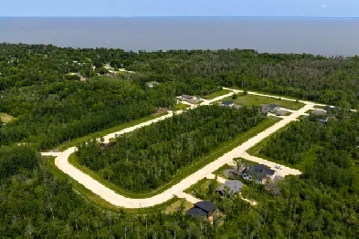 LAKE WINNIPEG BUILDING LOTS