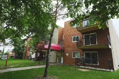 Specious 1 bdrm with balcony and storage