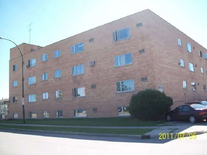2 Bedroom apartment ready to sublet immediately in St.James