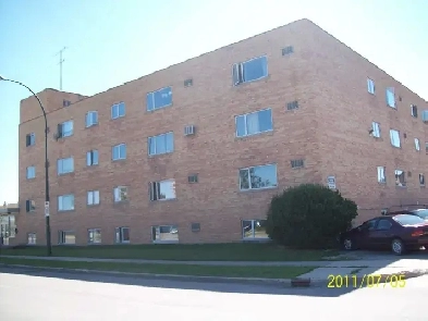 2 Bedroom apartment ready to sublet immediately in St.James