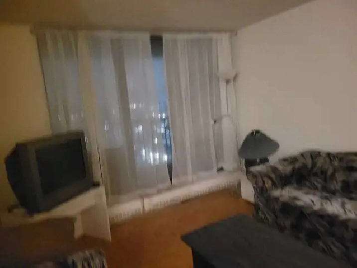 Furnished room in Brampton