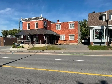 Prime commercial basement space close to downtown for rent