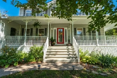 BEAUTIFUL RIVERFRONT HOME, JUST 30 MIN TO KINGSTON OR NAPANEE