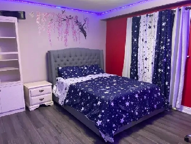 Master bedroom for rent, main floor, GIRLS ONLY in Malton